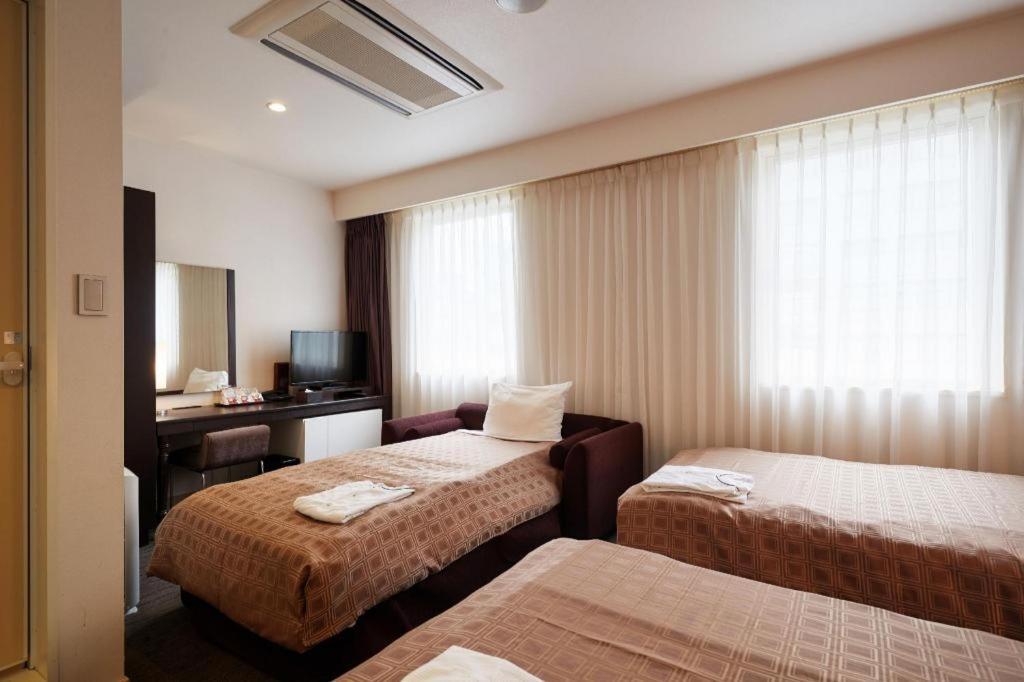 Hotel Yuquesta Asahibashi Naha Esterno foto